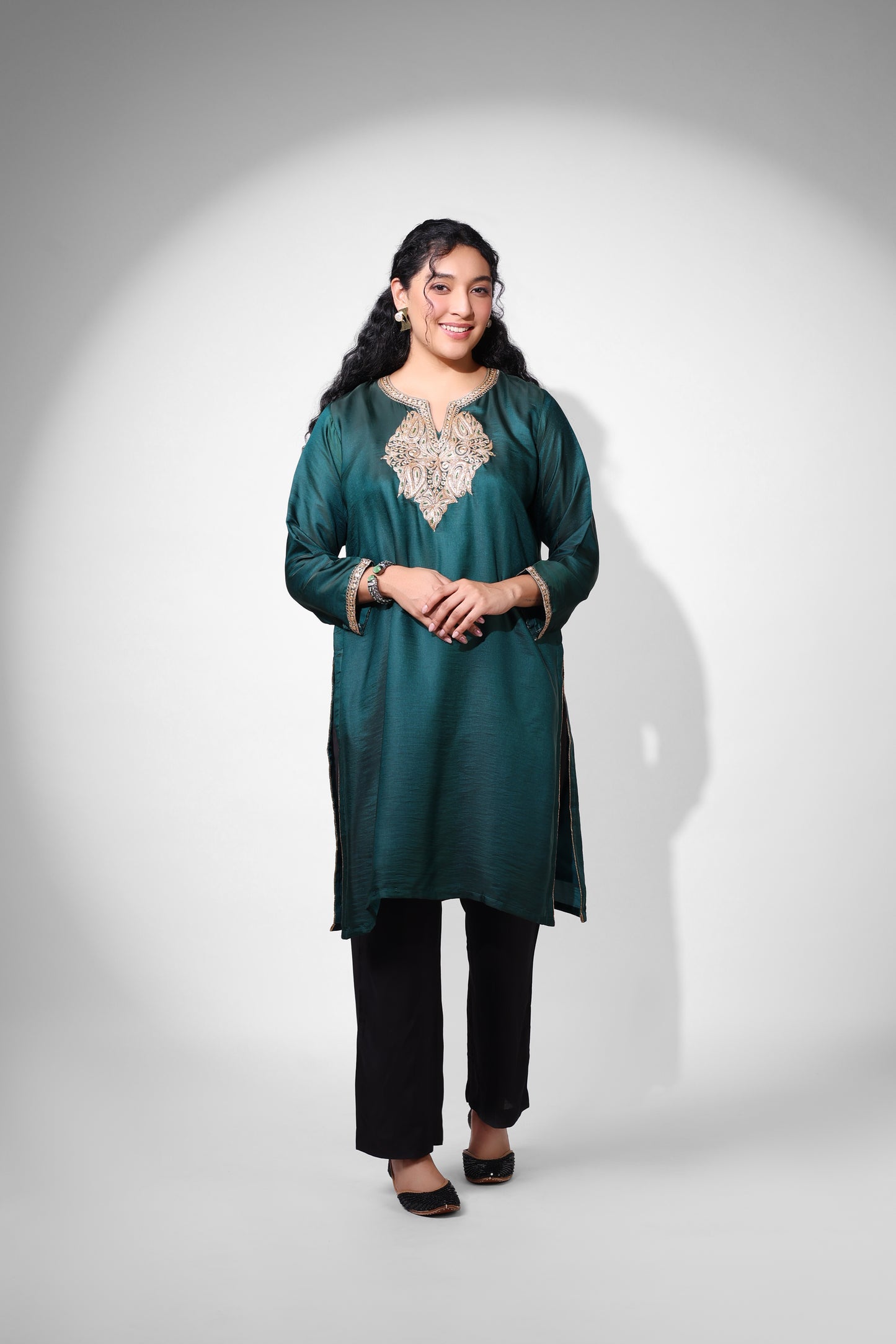 Kashmiri Tilla Pearl Fusion Kurti