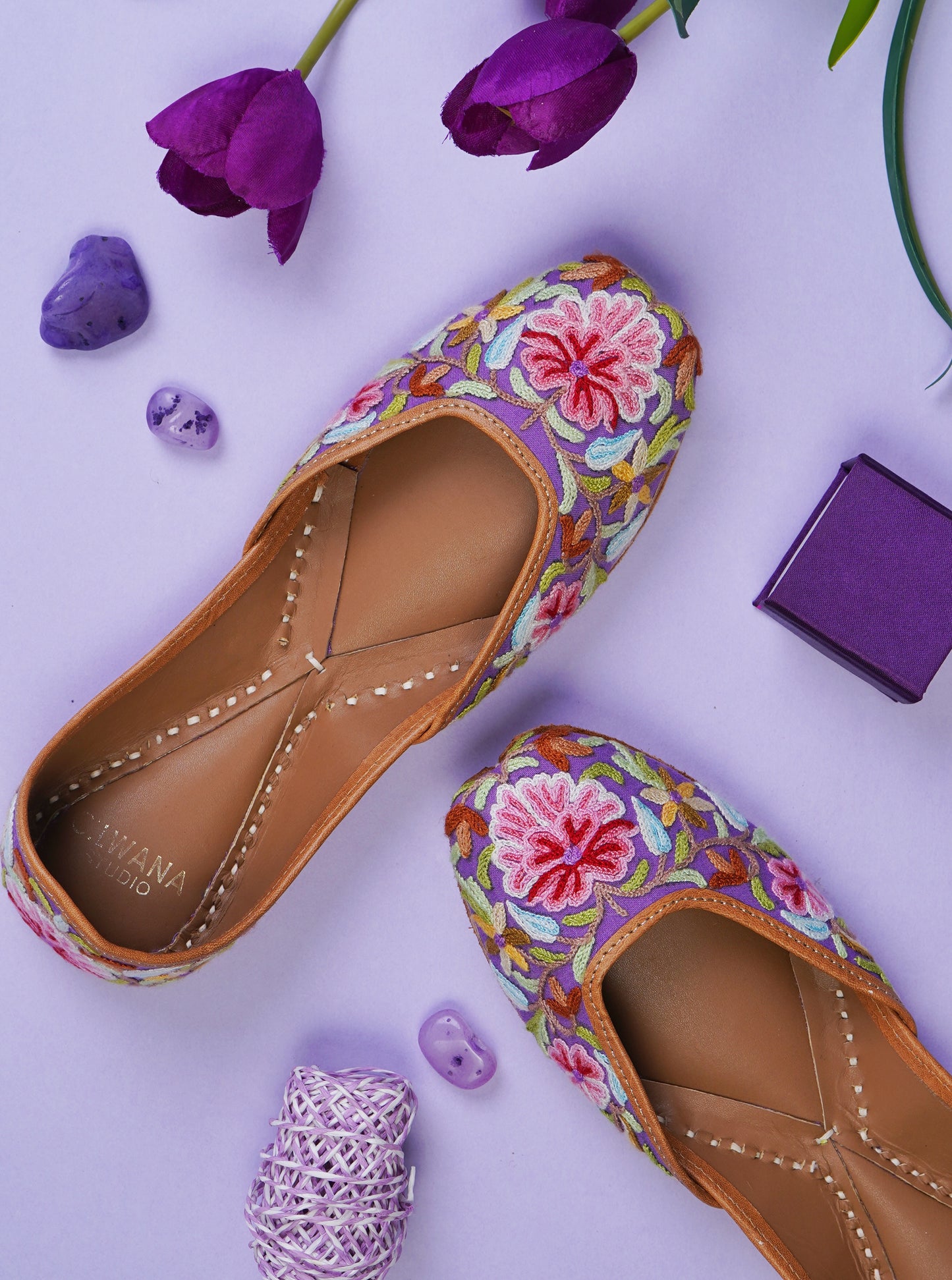 Purple Multi Floral Aari Jutti